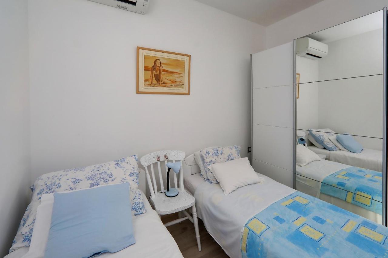 Apartmani Marina S Pogledom, Sukosan Exterior photo